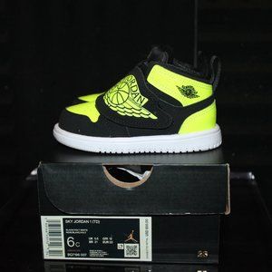 Size 6C Black / Volt-White Jordan 1 Sneakers